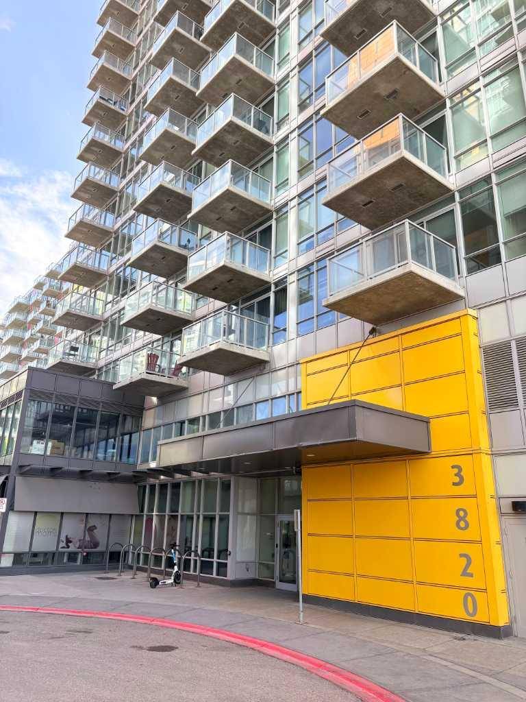 3820 Brentwood RD NW #208, Calgary, AB T2L 2L5