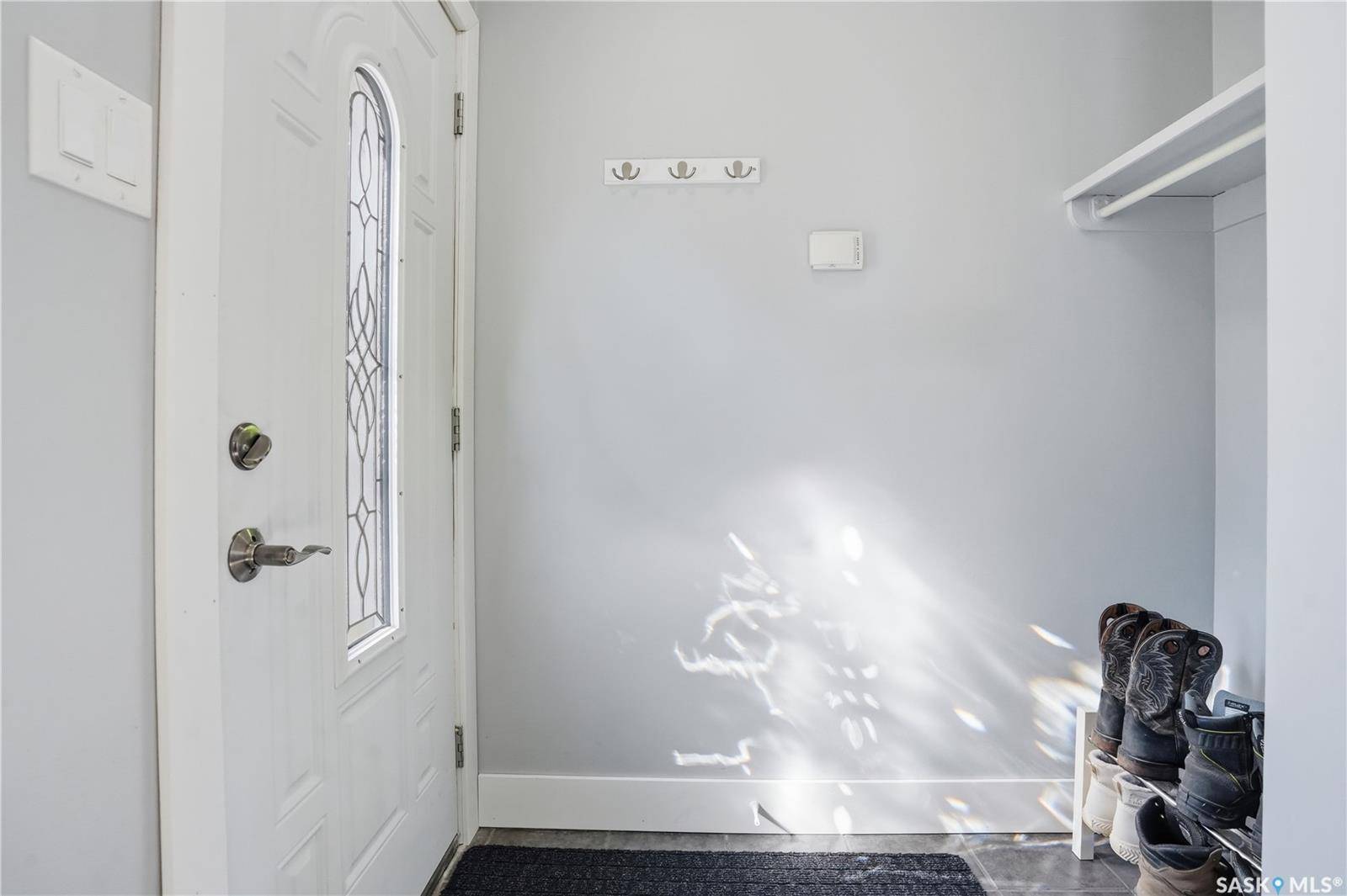 74 Osborne CRESCENT, Regina, SK S4R 5J1