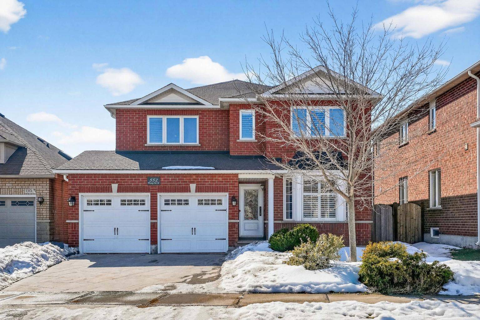 552 Morning Dove DR, Oakville, ON L6H 7L3