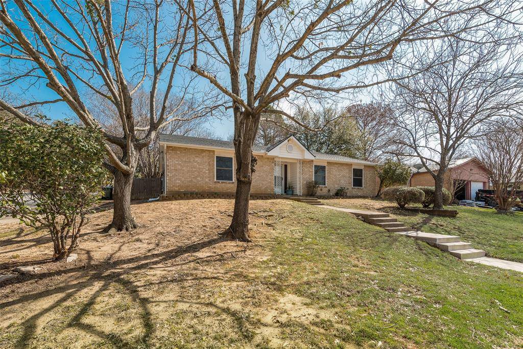 2601 Mintwood Place, Arlington, TX 76016
