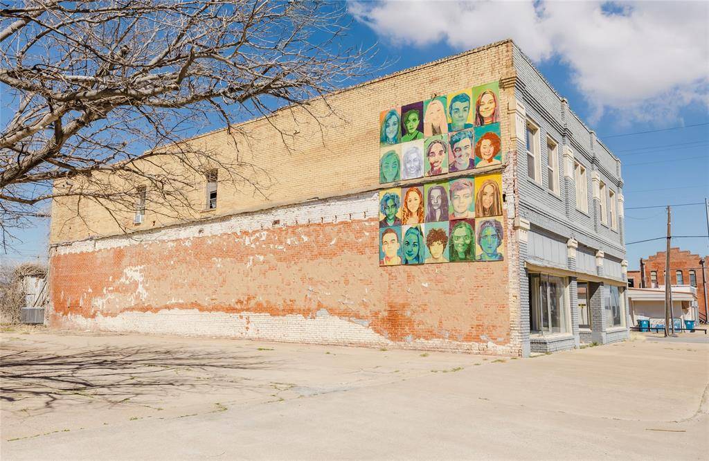 200 W 8th Street, Cisco, TX 76437