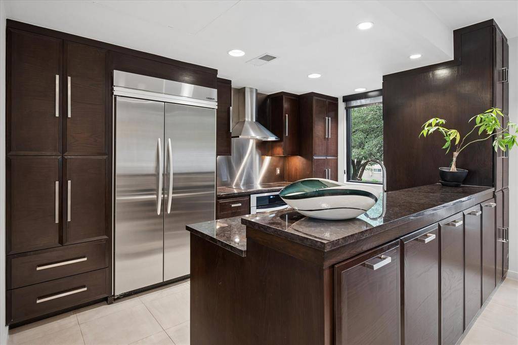 3210 Elizabeth Street, Dallas, TX 75204