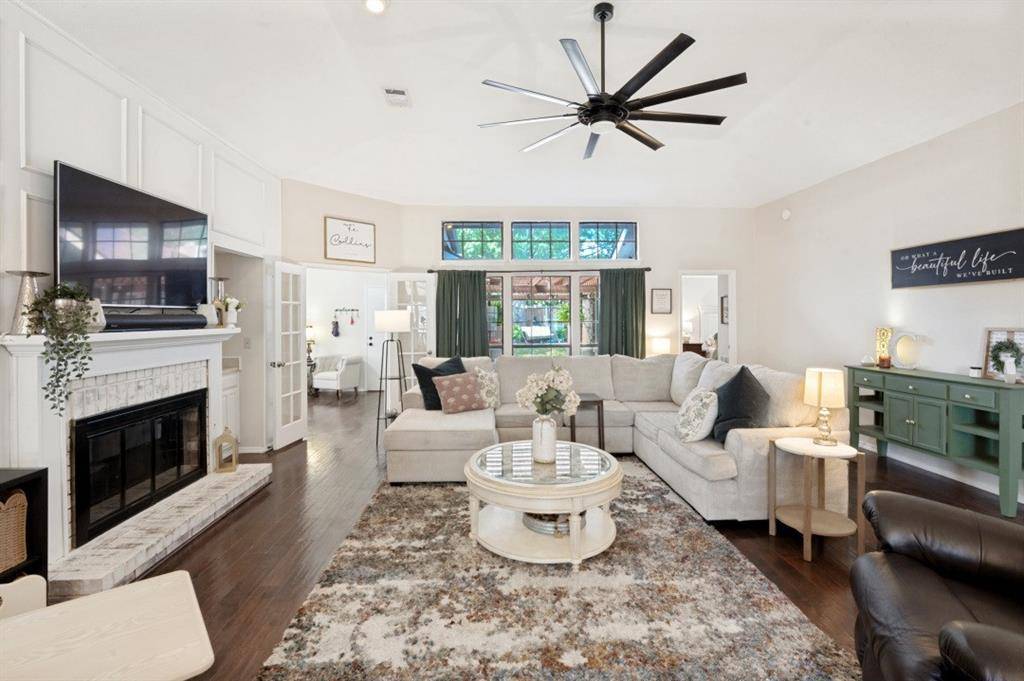 4221 Harvest Point Drive, Carrollton, TX 75010