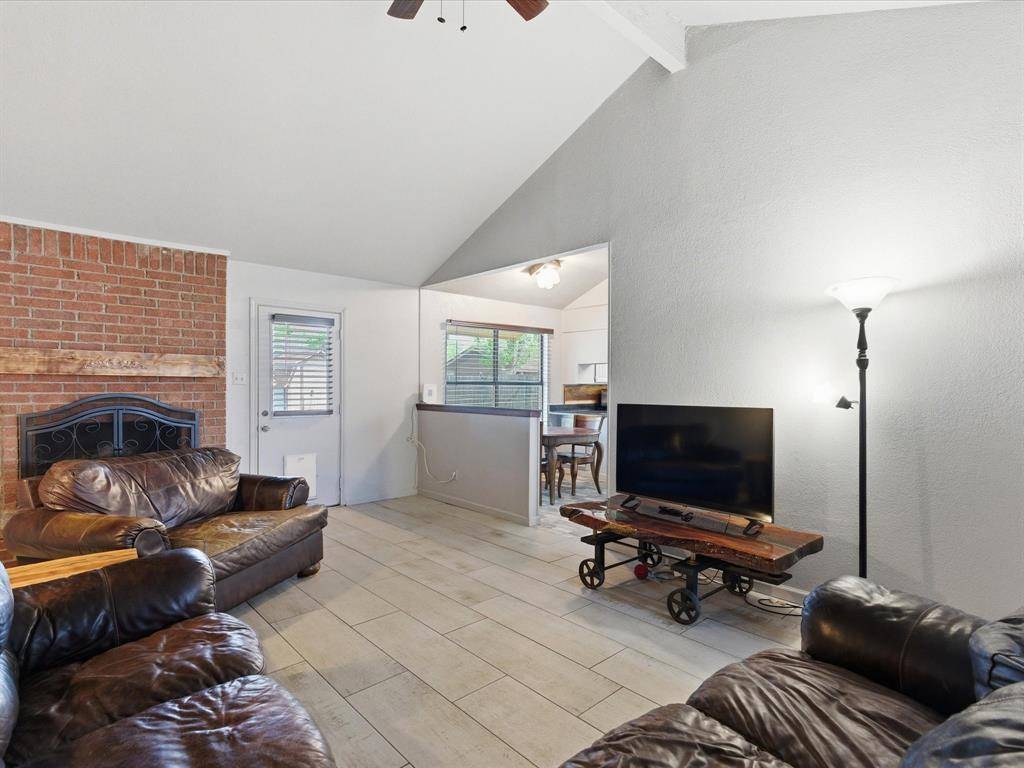 661 Clover Lane, Keller, TX 76248