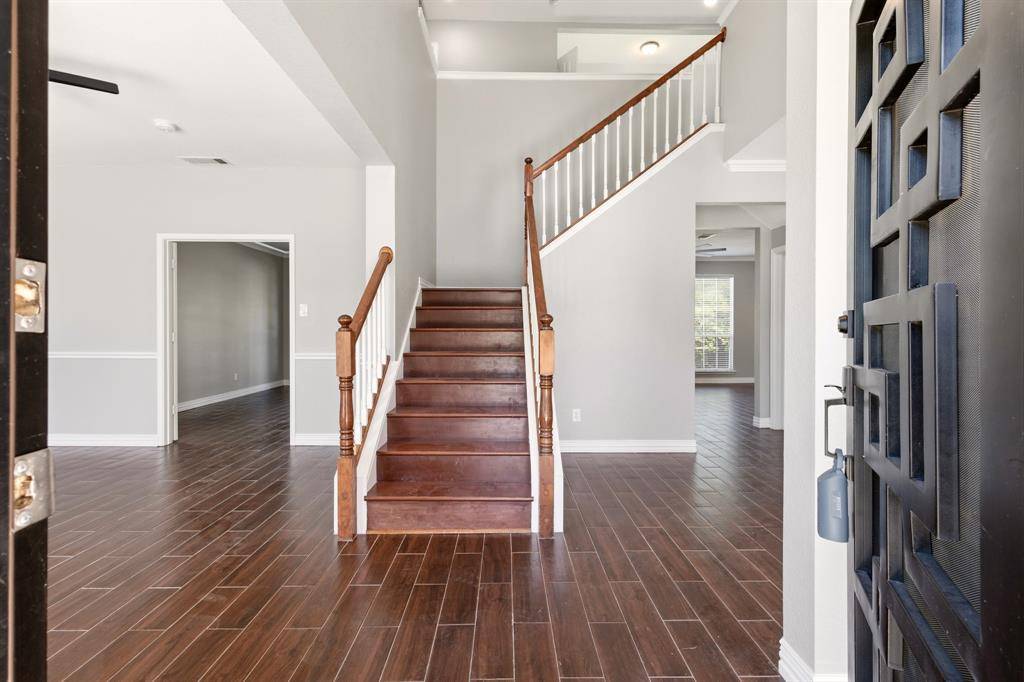 6722 Tabor Drive, Arlington, TX 76002