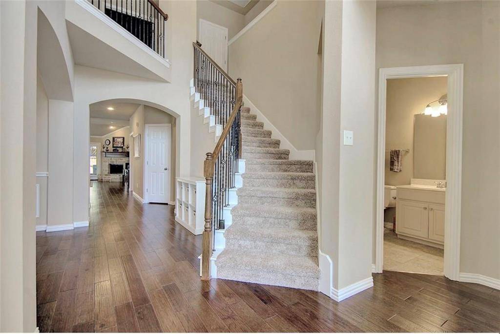 4900 Newbridge Drive, Mckinney, TX 75070