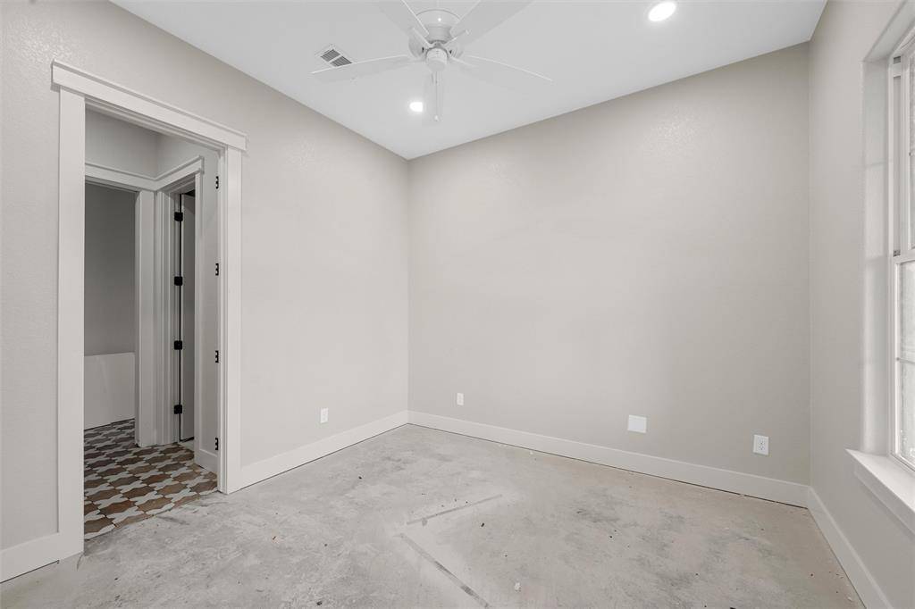 407 Lacek Mill Road, China Spring, TX 76633