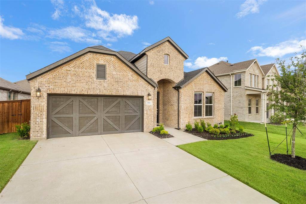 2446 Pebble Bank Lane, Midlothian, TX 76065