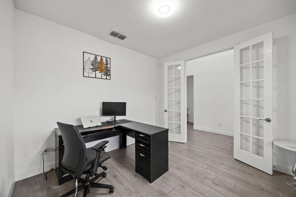 10736 Smoky Oak Trail, Argyle, TX 76226