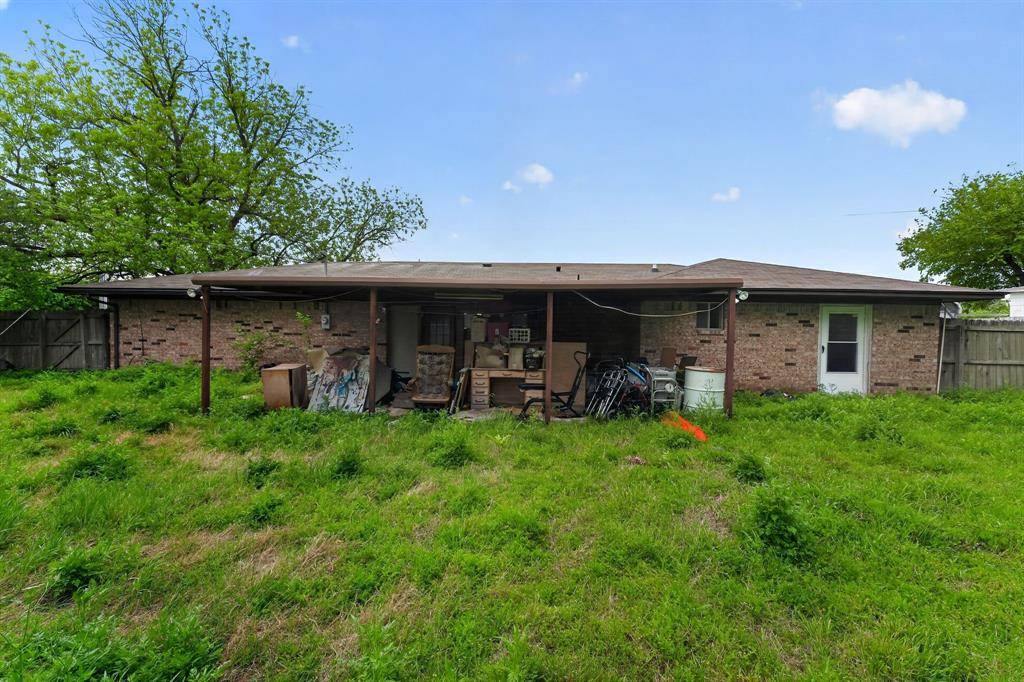 401 Peach Street, Sanger, TX 76266