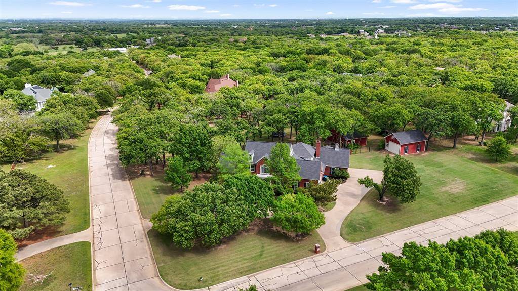 200 Shadow Wood Drive, Argyle, TX 76226