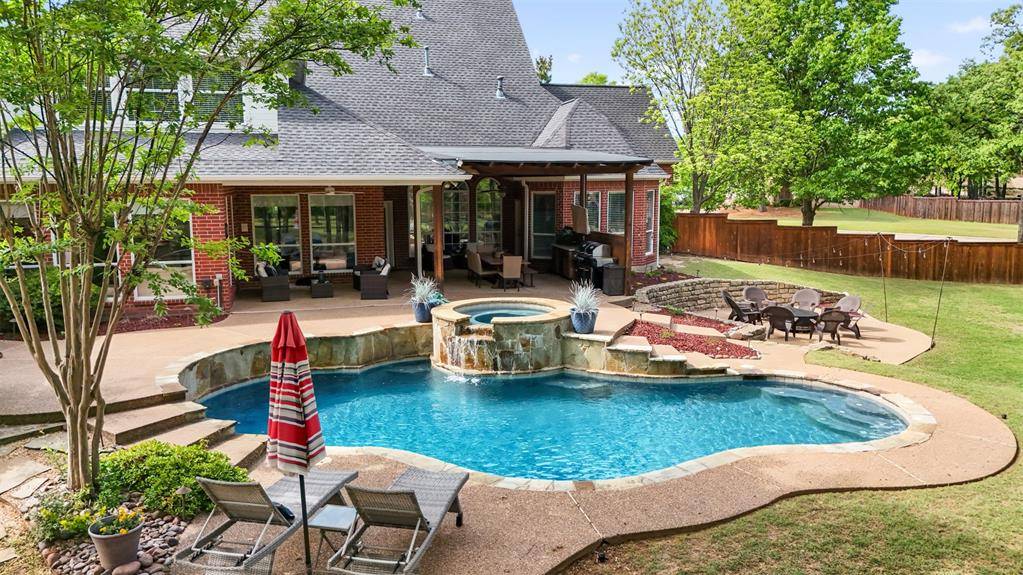 200 Shadow Wood Drive, Argyle, TX 76226