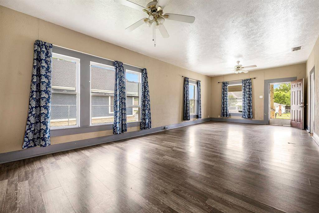 719 W Tarleton Street, Stephenville, TX 76401