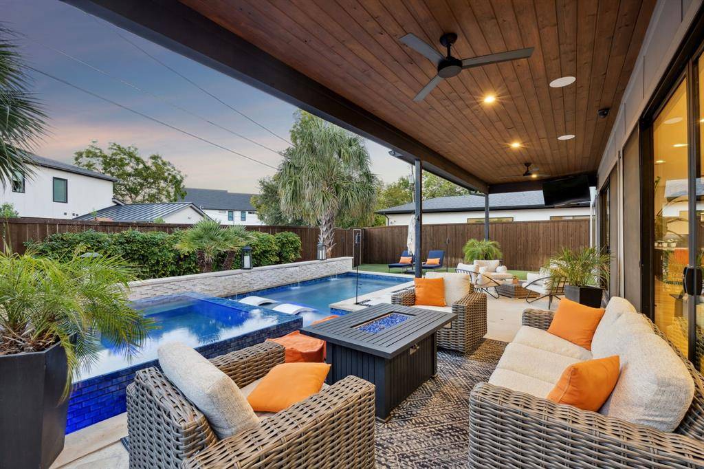 9733 Mixon Drive, Dallas, TX 75220