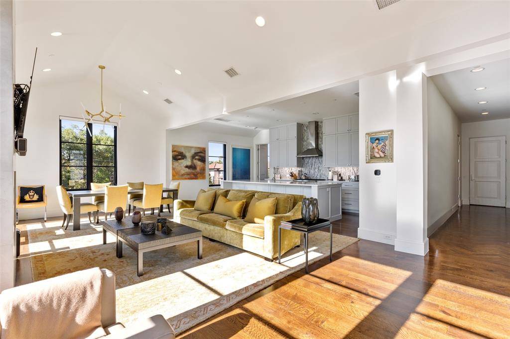 4502 Abbott Avenue #302, Highland Park, TX 75205