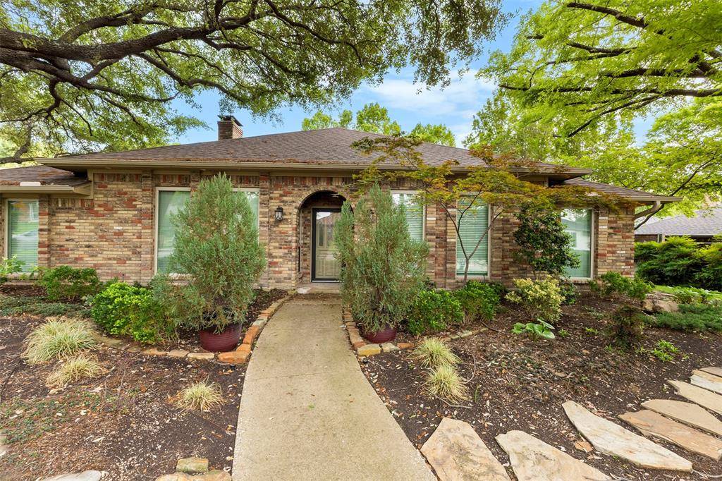 9906 Chimney Hill Lane, Dallas, TX 75243