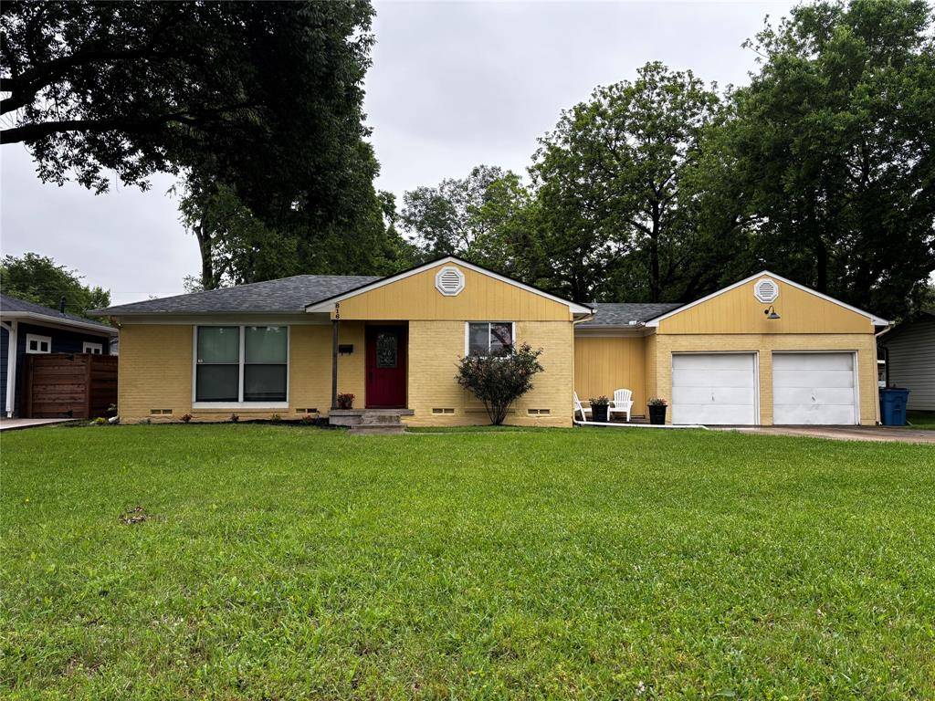 816 E Texas Street, Grapevine, TX 76051