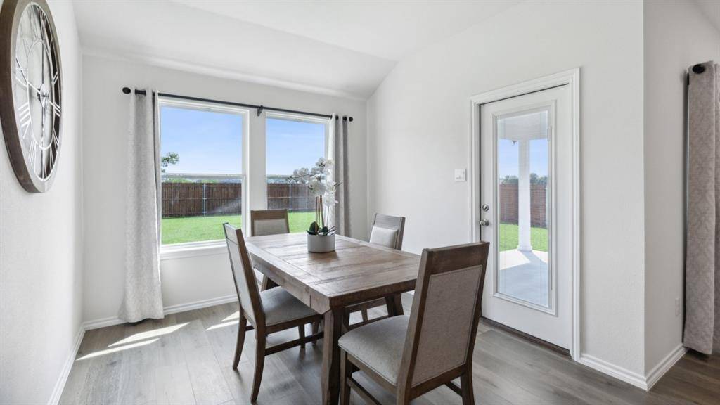 3008 Charleston Drive, Ennis, TX 75119