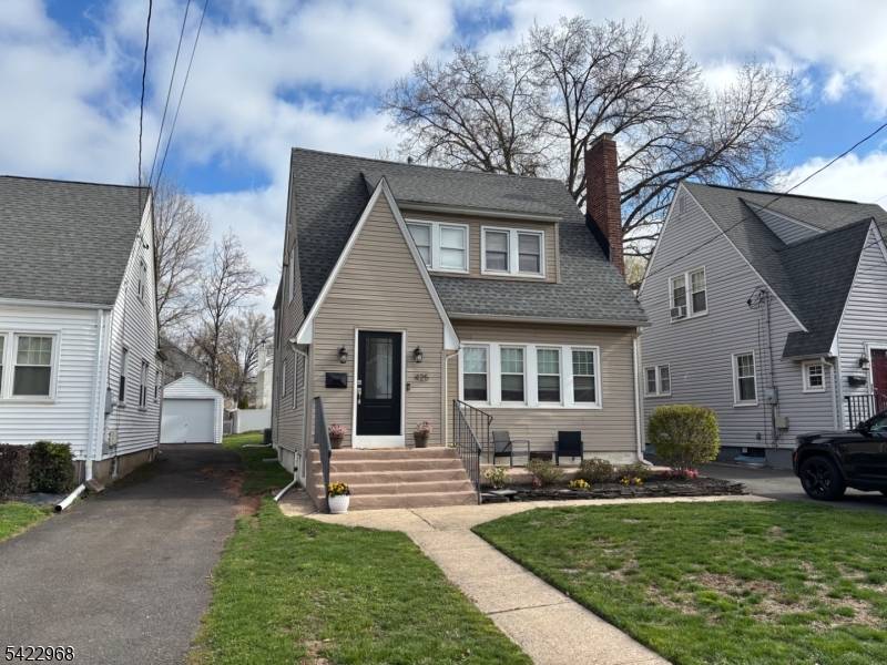 425 Bartine St, Somerville Boro, NJ 08876