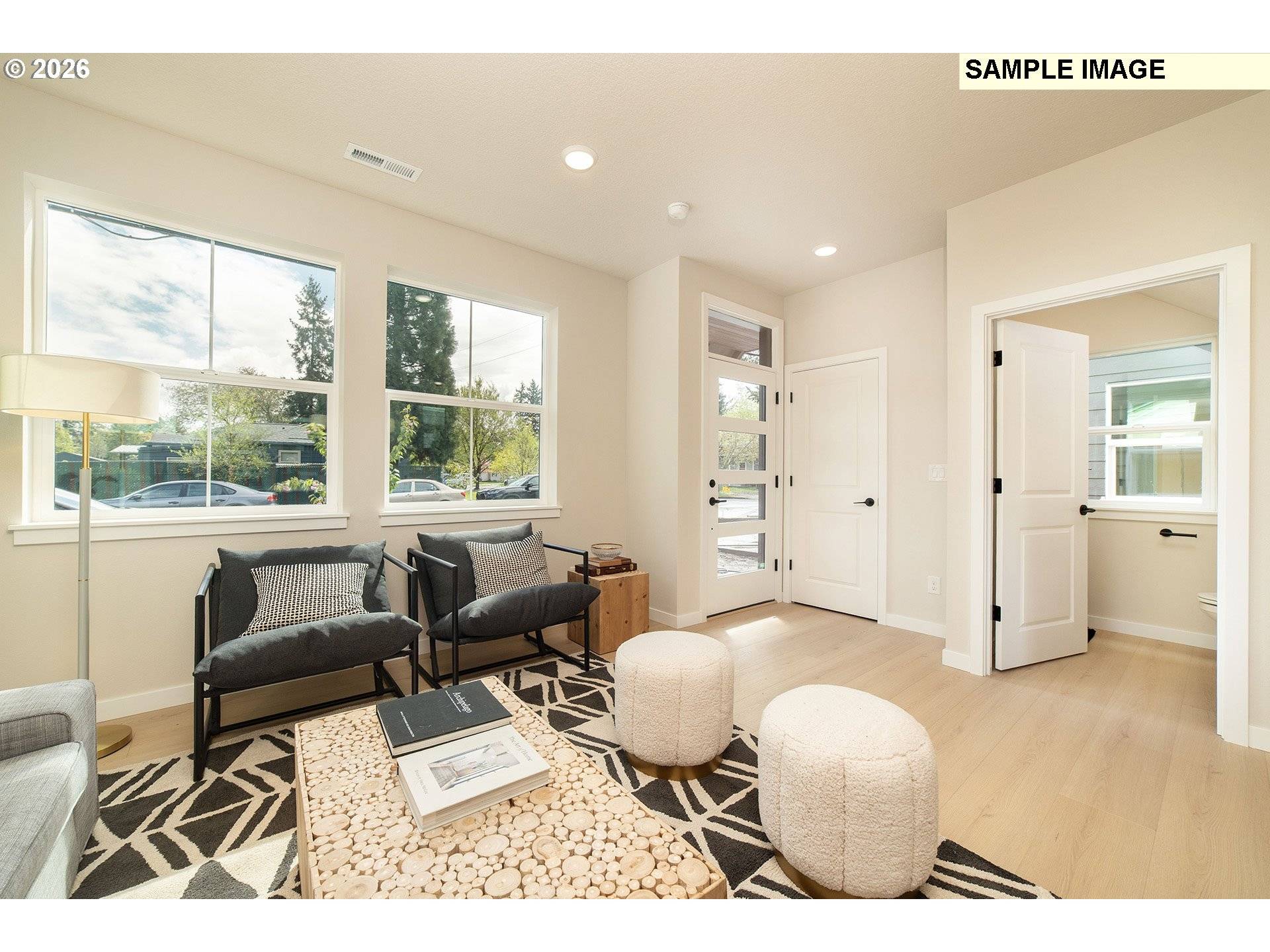 5695 SE 60th AVE, Portland, OR 97206