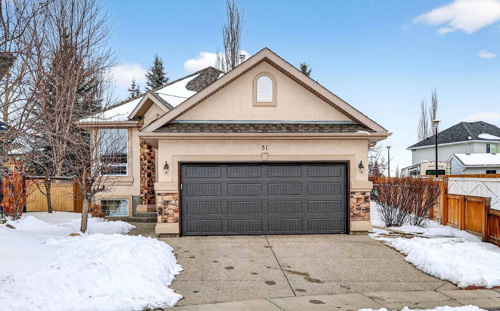 51 Cranleigh GDNS SE, Calgary, AB T3M 1C7