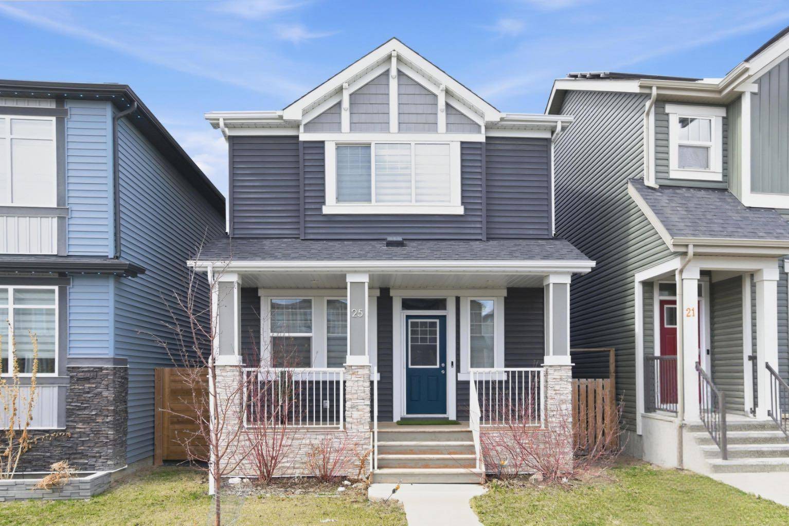25 Legacy Glen Link SE, Calgary, AB T2X3E2