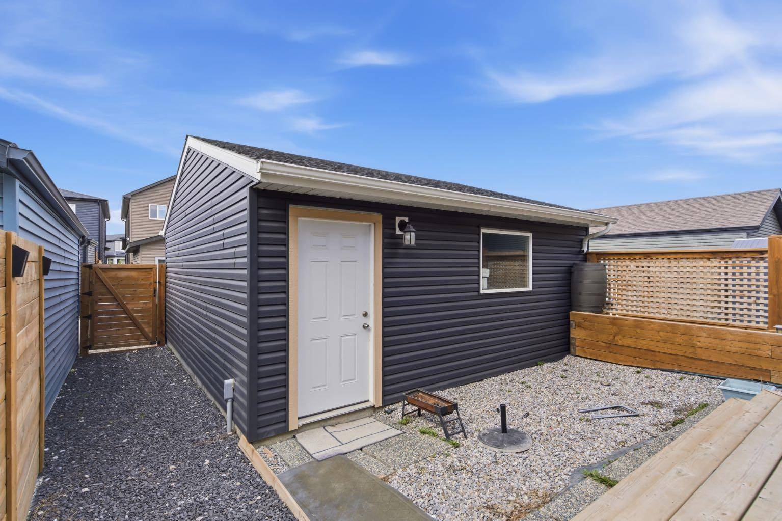 25 Legacy Glen Link SE, Calgary, AB T2X3E2