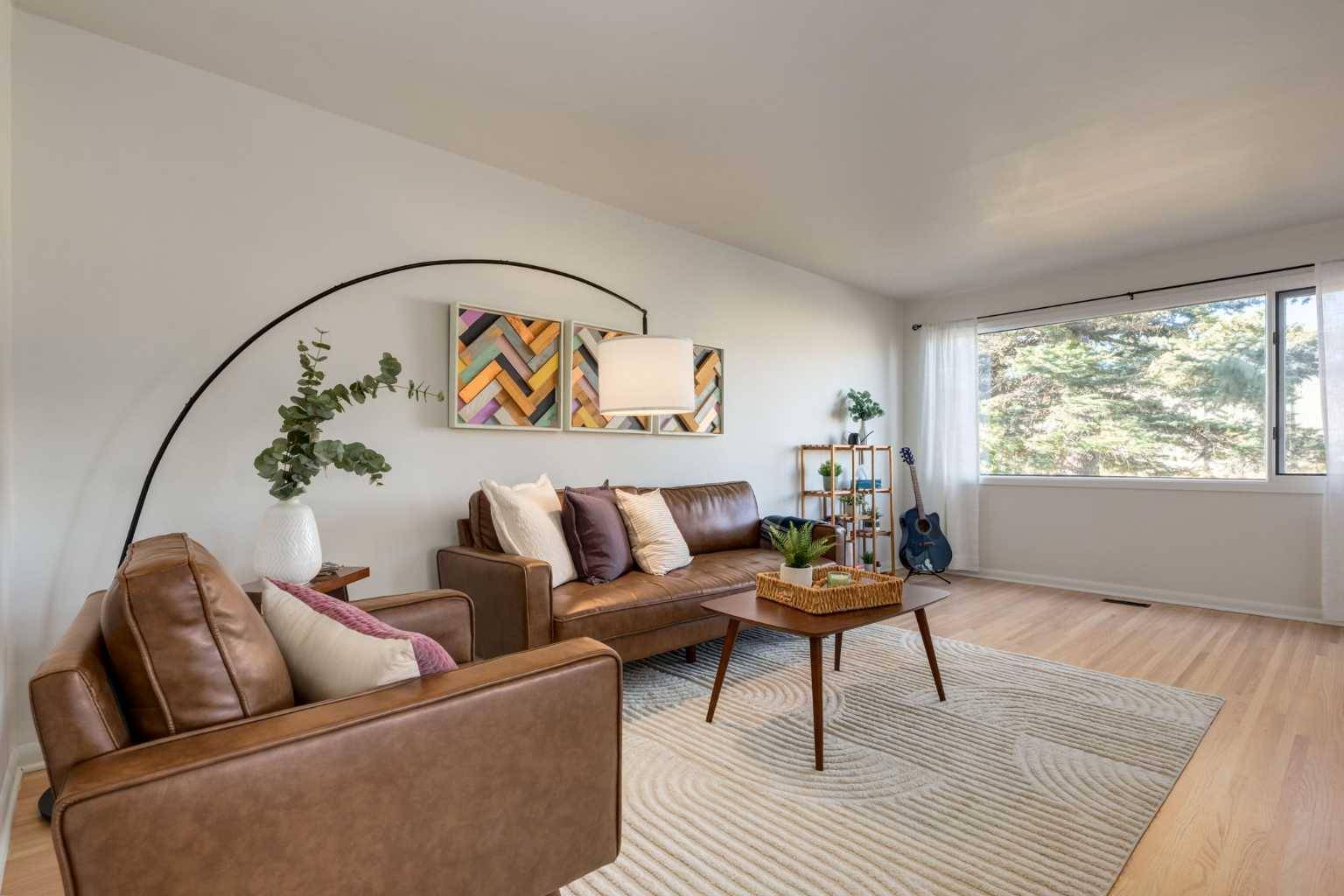 126 Winston DR SW, Calgary, AB T3C 2P9