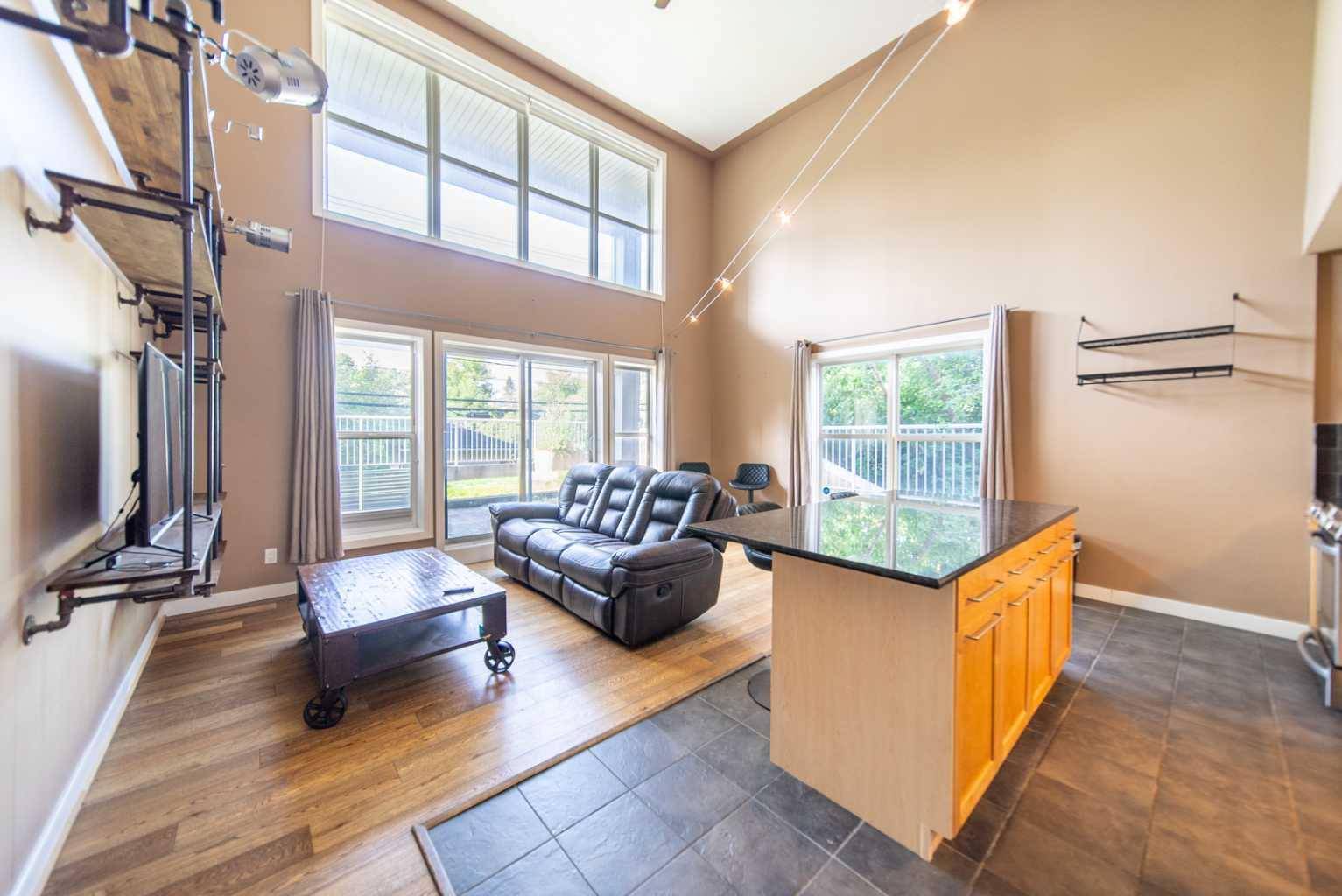 1505 27 AVE SW #102, Calgary, AB T2T 1G5