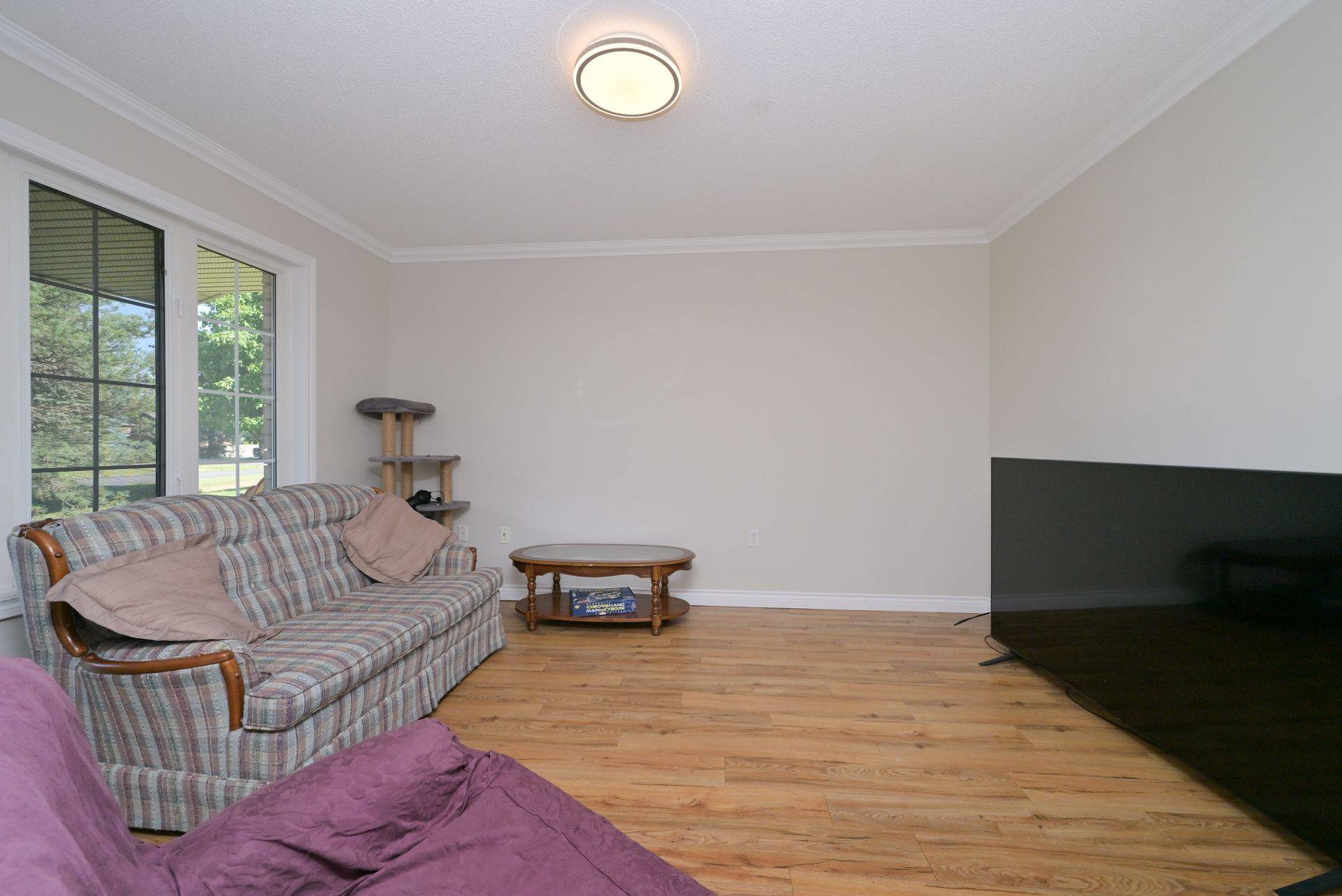 16 Brian CRES, Adjala-tosorontio, ON L0M 1J0