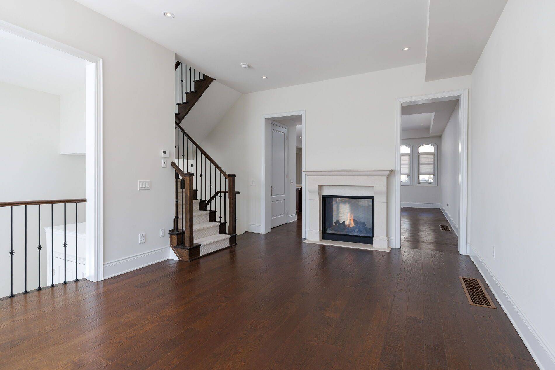 257 Hanover ST, Oakville, ON L6K 0H3