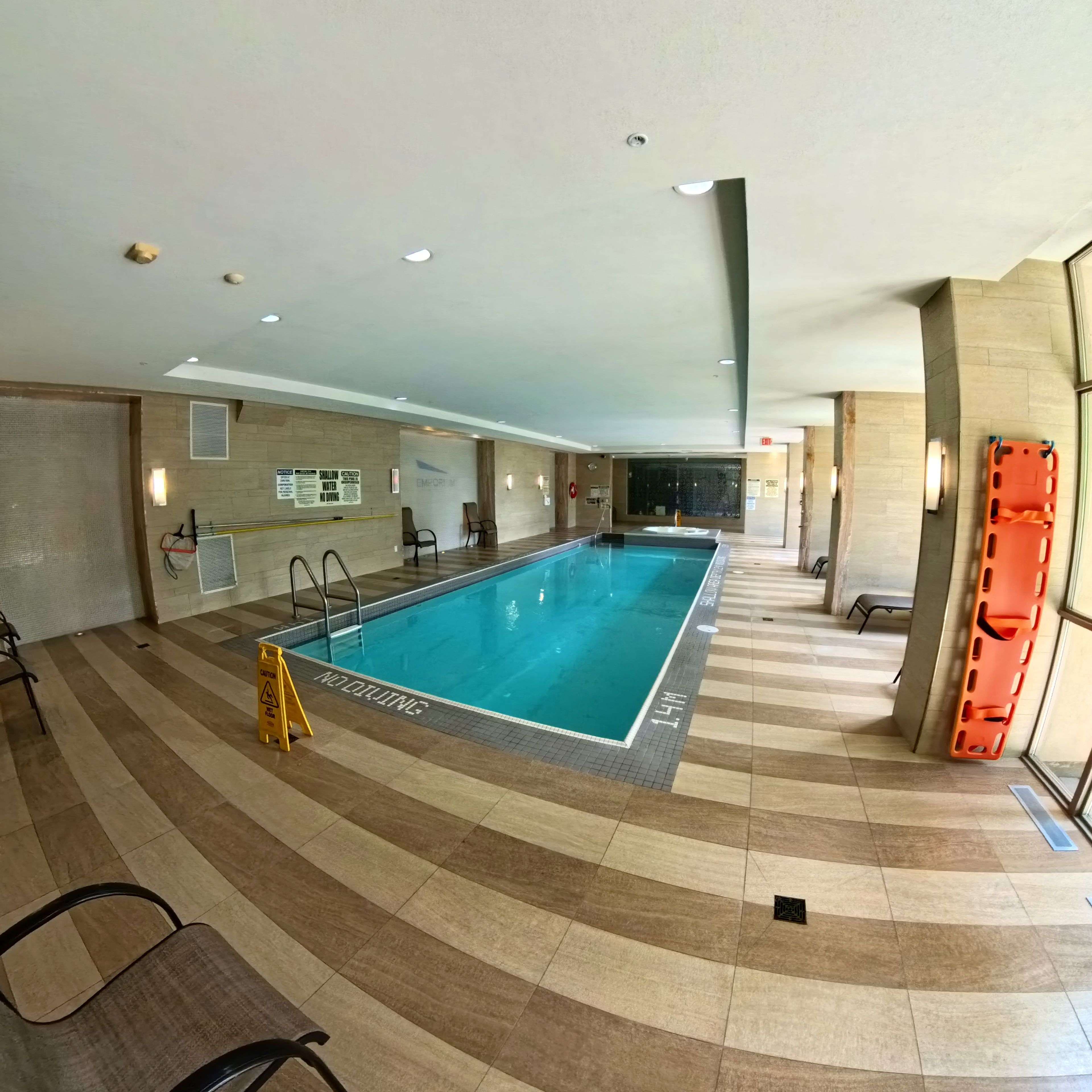 2470 Prince Michael DR #703, Oakville, ON L6H 0G9