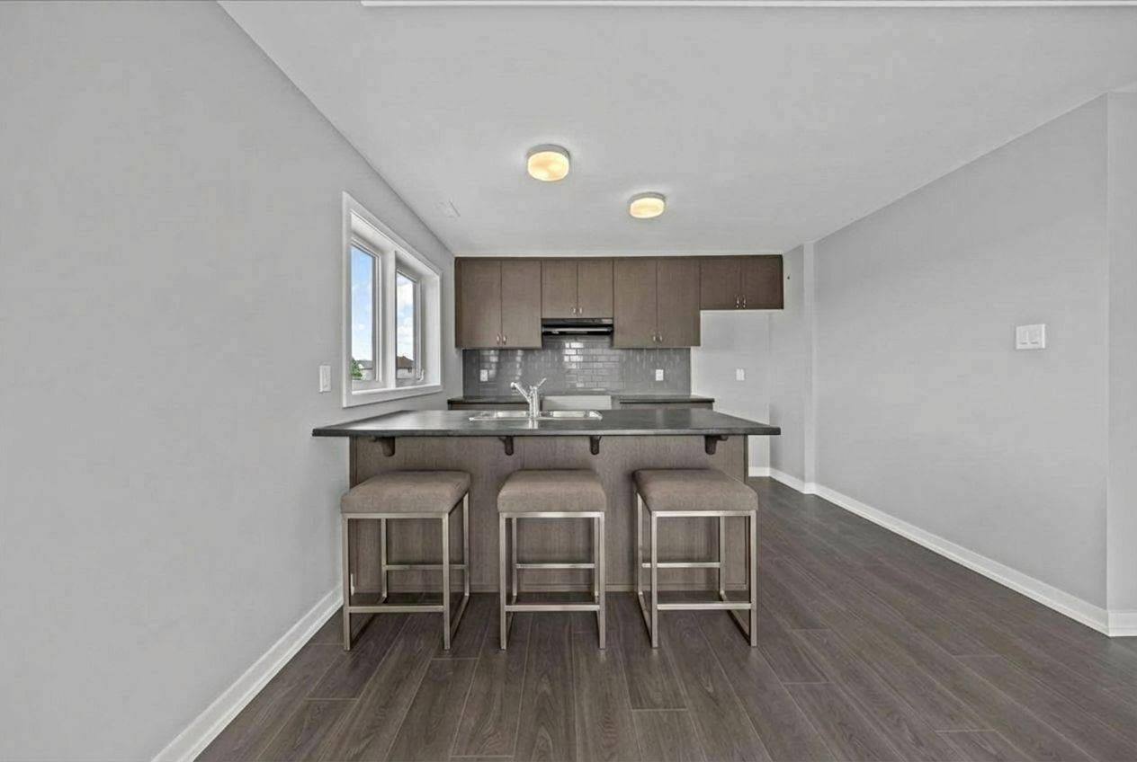 212 Tobiano Private, Stittsville - Munster - Richmond, ON K0A 2Z0