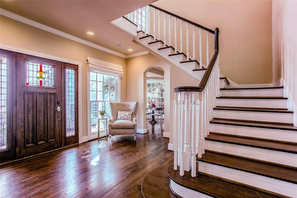 2916 Sale Street, Dallas, TX 75219