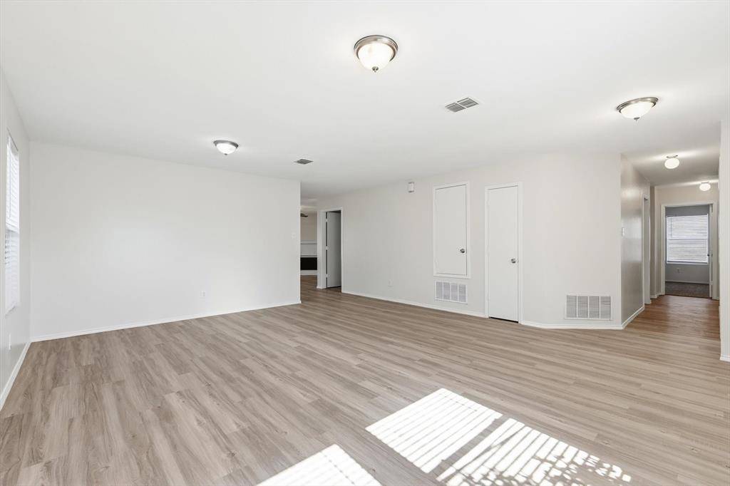 725 Lovern Street, Cedar Hill, TX 75104