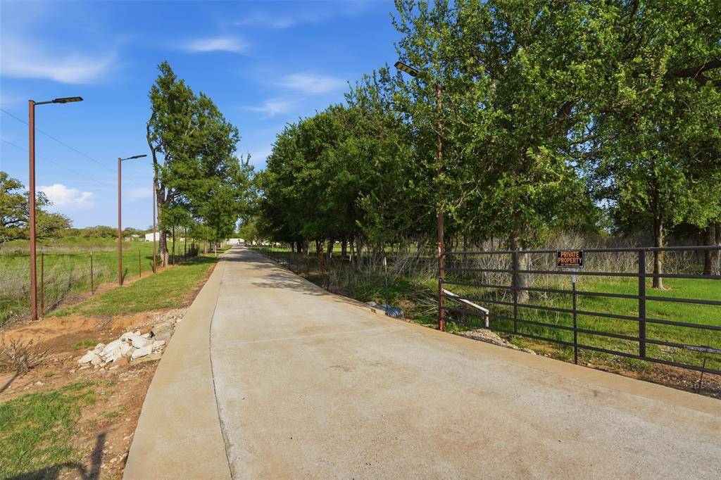 435 Gene Lee Road, Mineral Wells, TX 76067