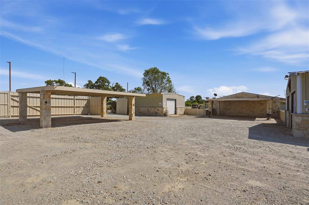 435 Gene Lee Road, Mineral Wells, TX 76067