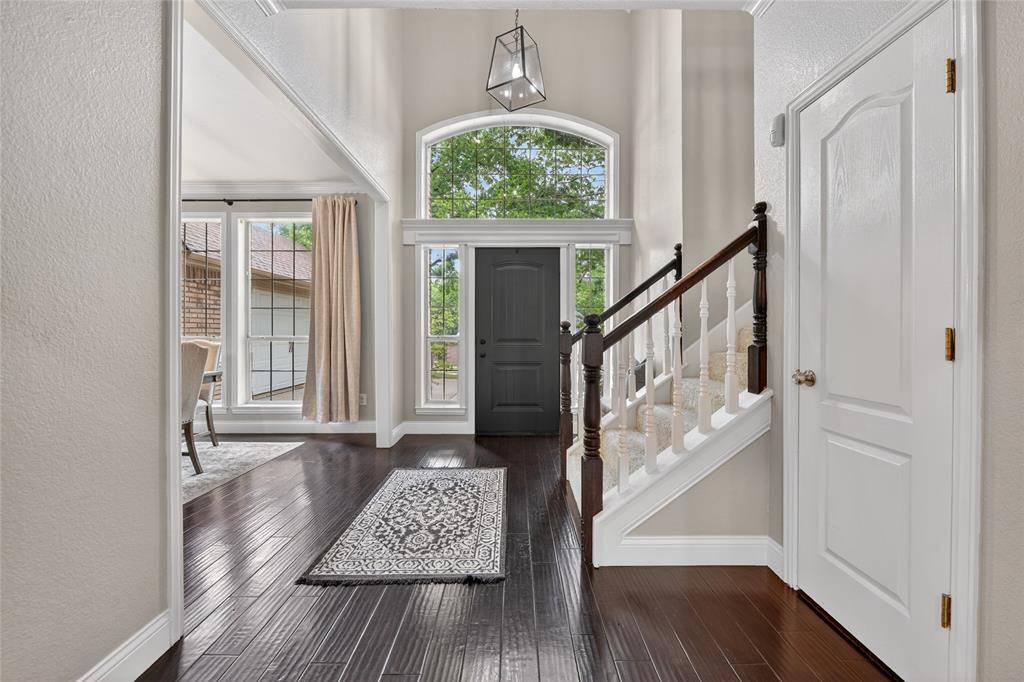 1917 Winding Creek Boulevard, Flower Mound, TX 75022