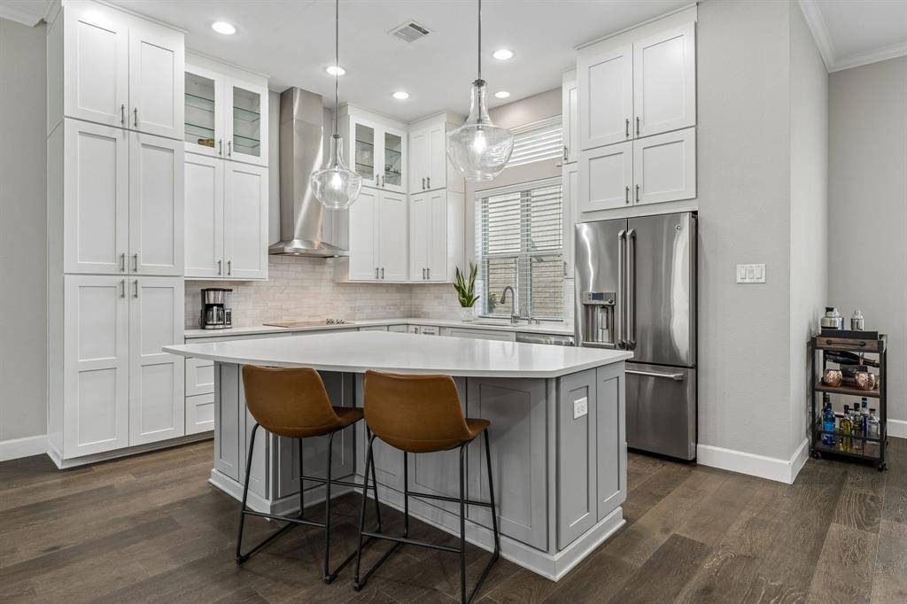 5933 Evening Star Place, Dallas, TX 75235