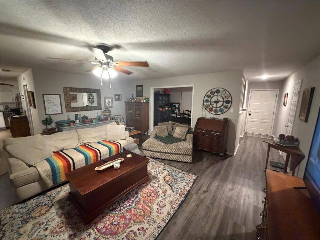 2809 N Murco Drive, Mineral Wells, TX 76067