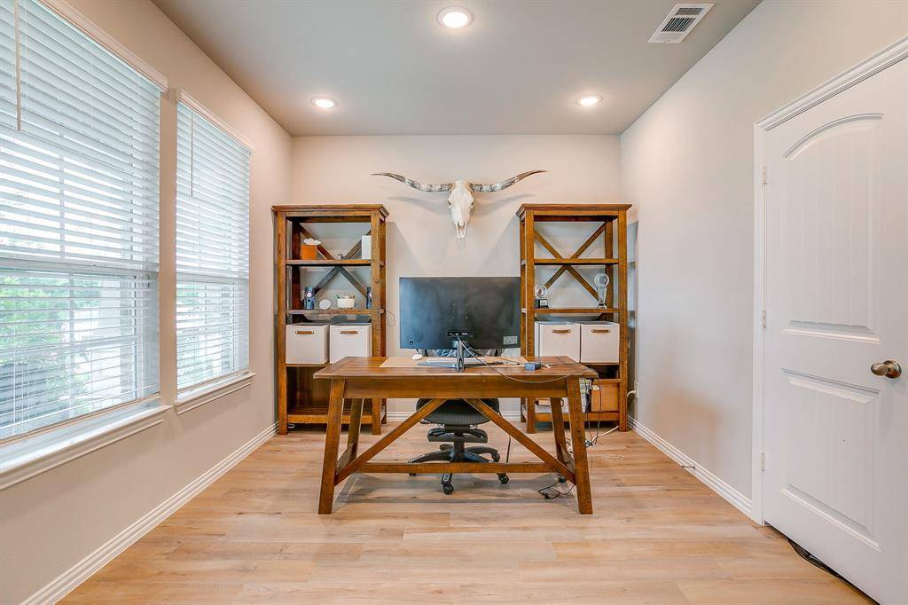 1303 Hickory Court, Weatherford, TX 76086