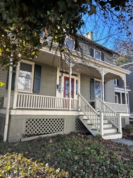 11 Halstead St, Clinton Town, NJ 08809