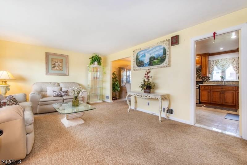 278 Marvin Ave, Hackensack City, NJ 07601