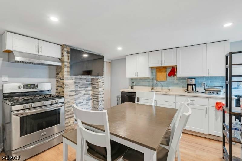 331 1/2 Forest, Kearny Town, NJ 07032