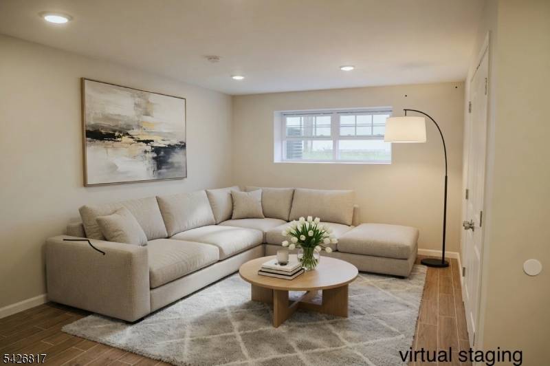 28 Davis St, Harrison Town, NJ 07029