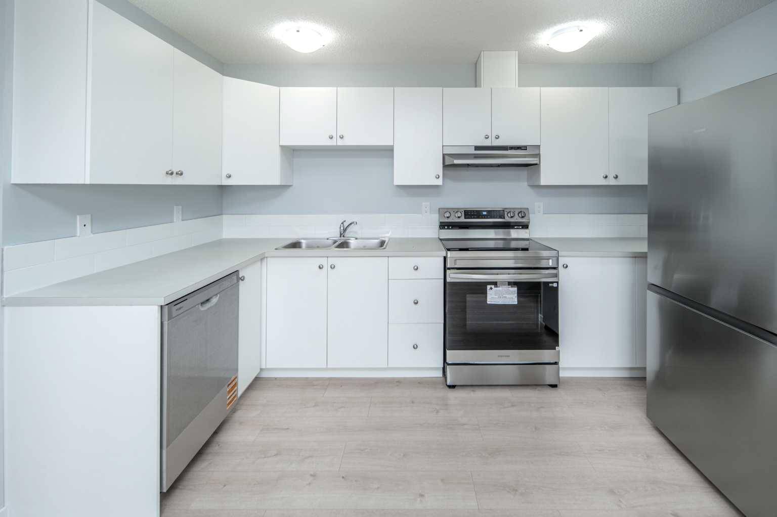 47 Bermuda WAY NW, Calgary, AB T3K 1H1