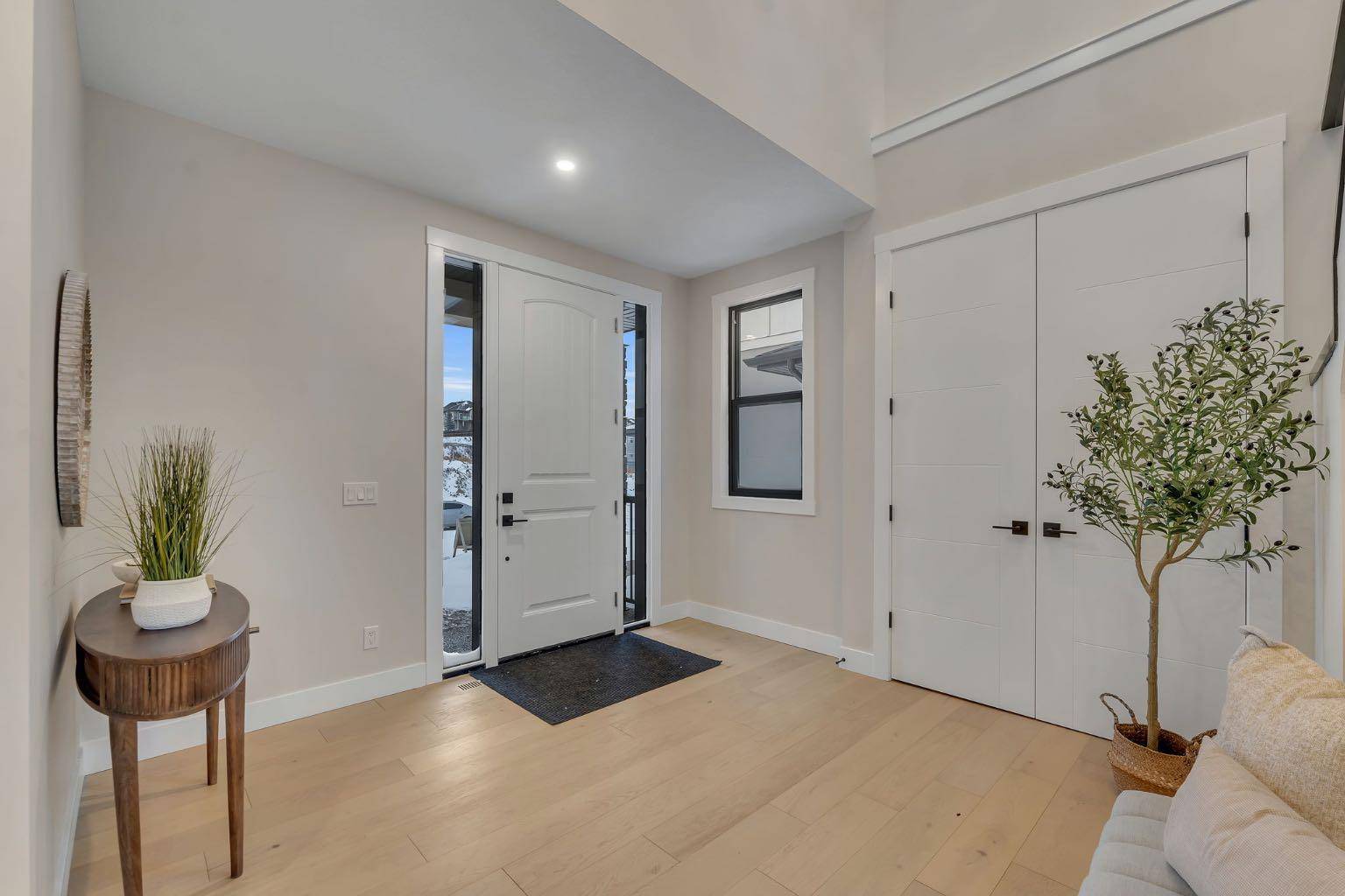 12 Spring Creek PT SW, Calgary, AB T3H 6E2