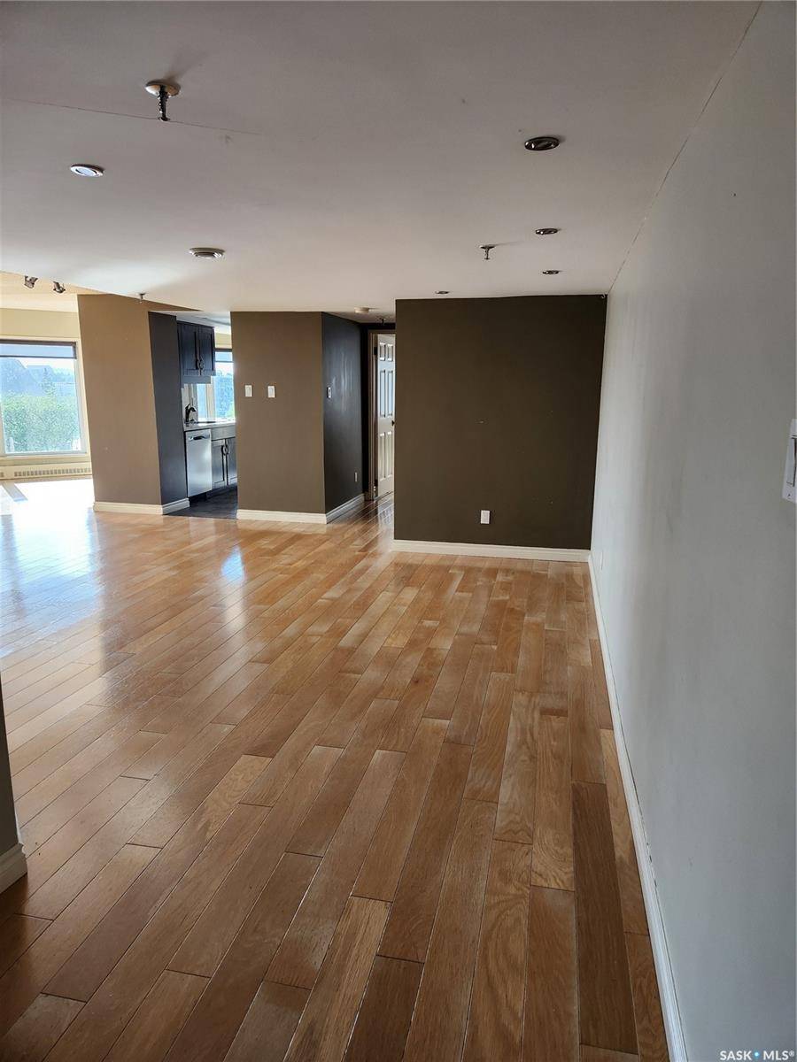 424 Spadina CRESCENT E #570, Saskatoon, SK S7K 6X7