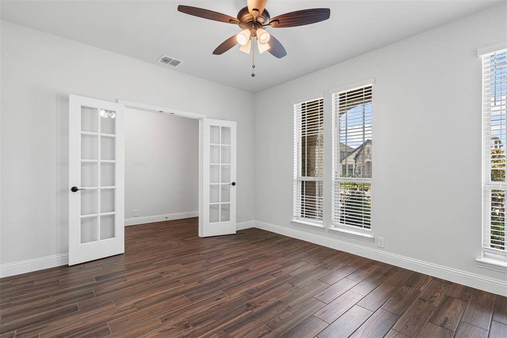 520 Ridgewater Trail, Fort Worth, TX 76131