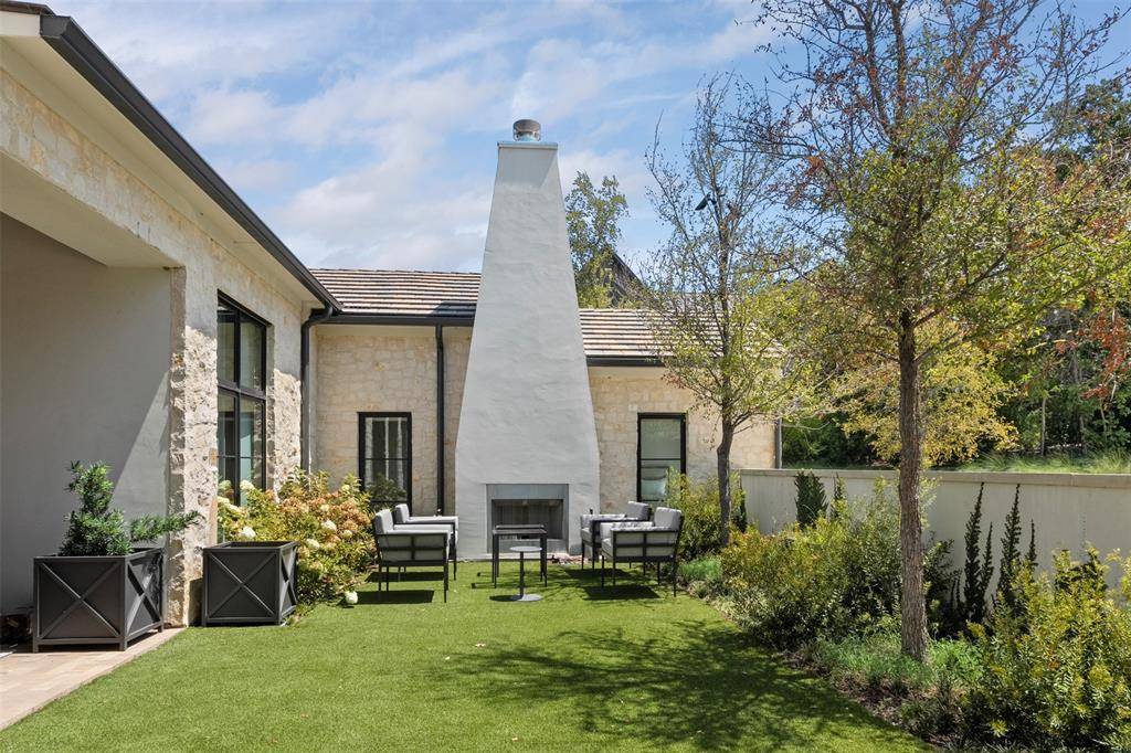 455 Sun Valley, Mabank, TX 75147